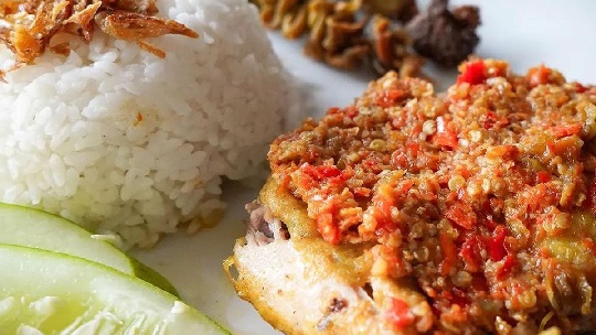 Harga Ayam Gepuk Pak Gembus